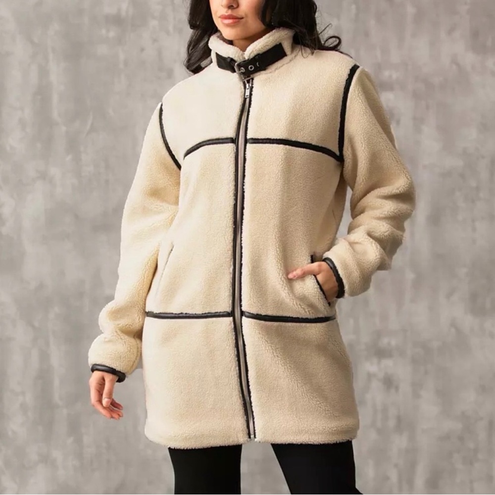 Women's cream/tan and Black Jacket